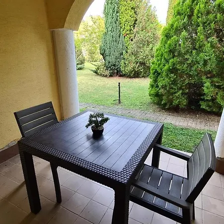 Apartament Mediterran With Pool Siófok