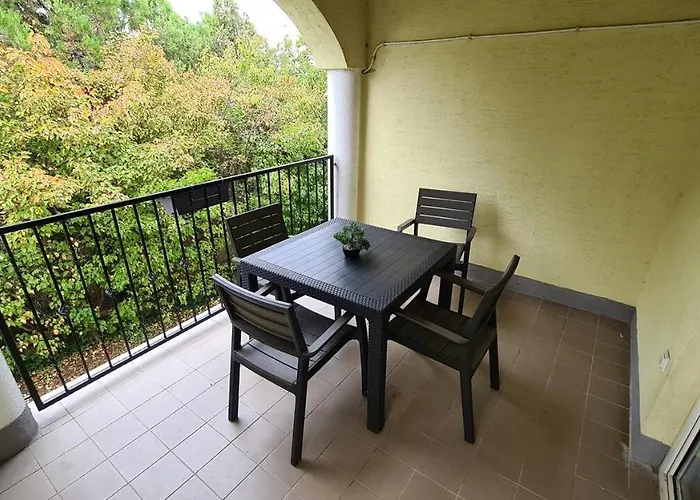 Mediterran With Pool