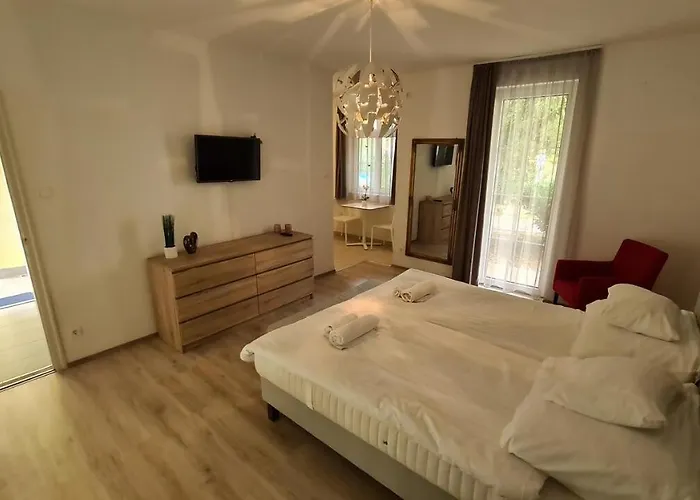 아파트 Mediterran With Pool